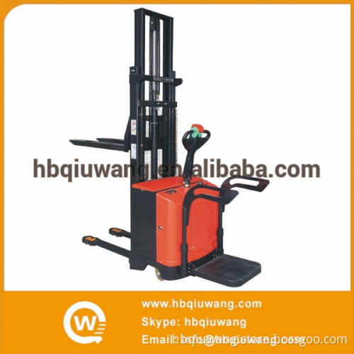Automatic mini pallet stacker